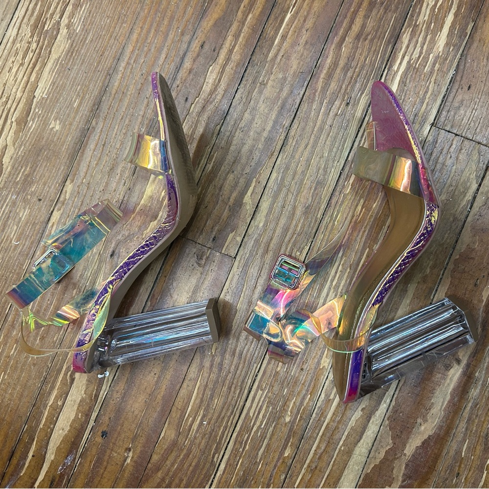 Holographic Heels